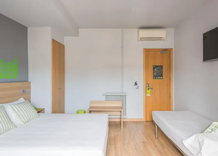 Bypillow Erba 2* Girona