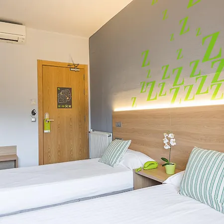 Bypillow Erba Hotel 2*