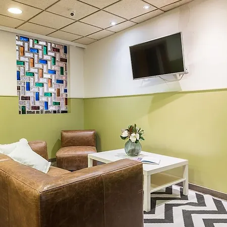 Bypillow Erba Hotell Girona