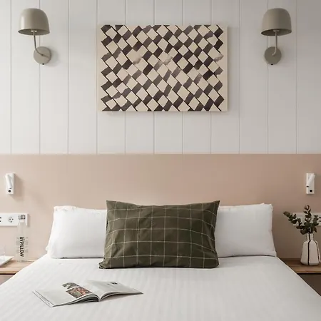 Bypillow Erba فندق 2*