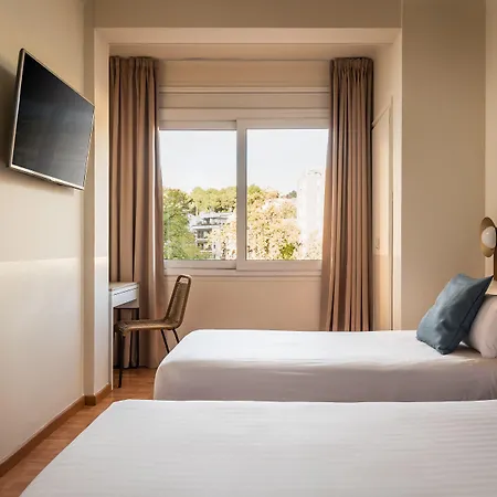 Bypillow Erba Szálloda Girona