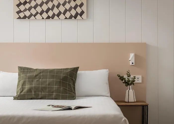 Bypillow Erba 2* Girona