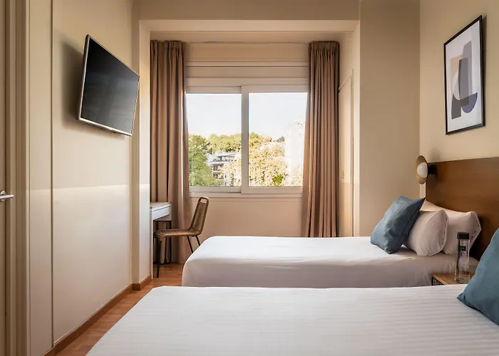 Bypillow Erba Otel Girona